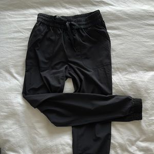 Aritzia Black Joggers